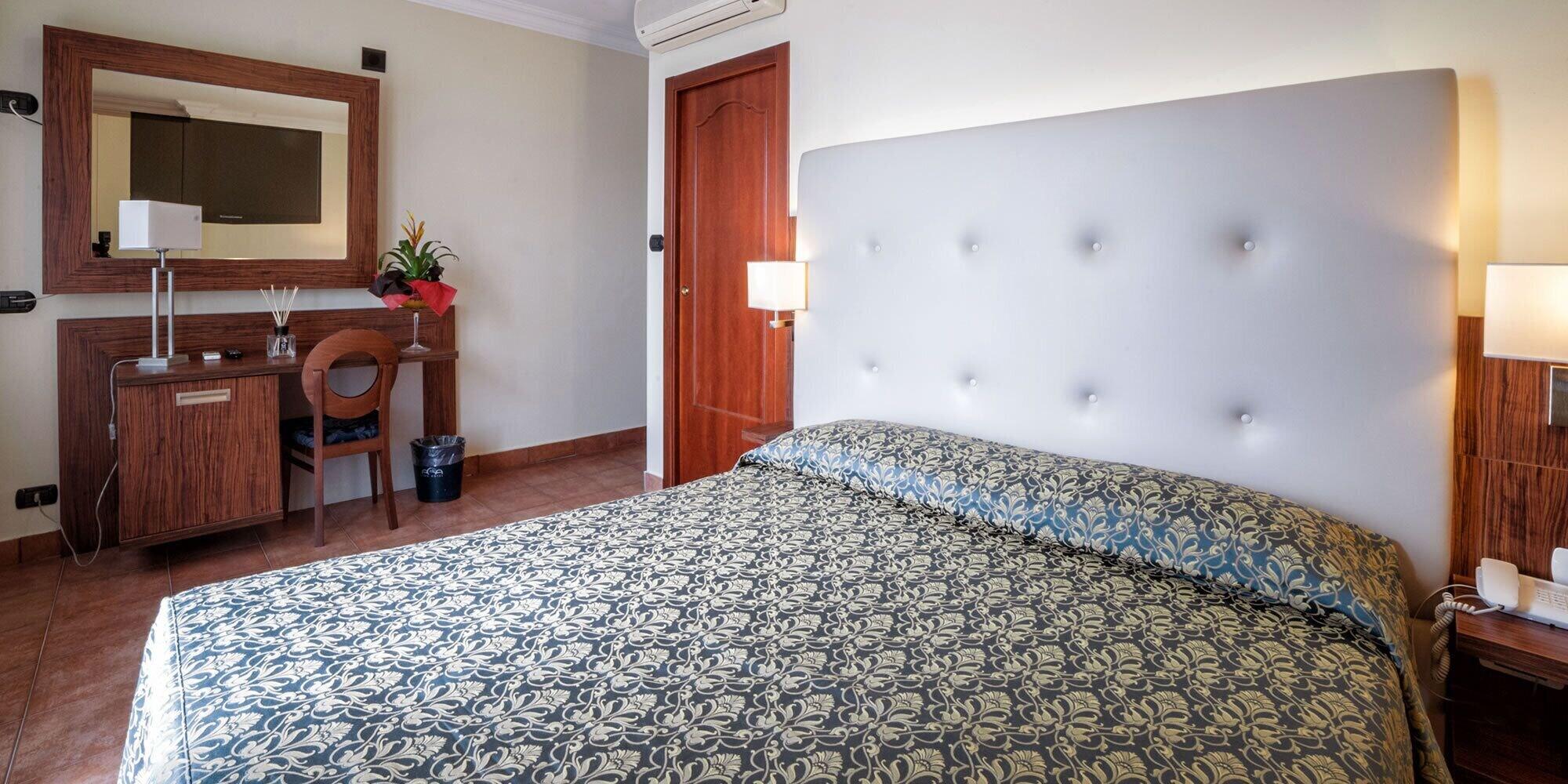 Borromeo Hotel 3*